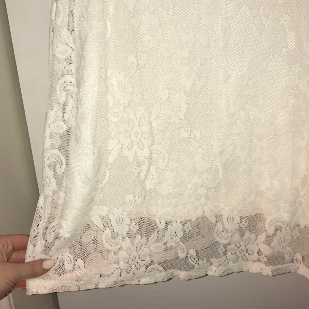 Hollister lace dress - Picture 2 of 3